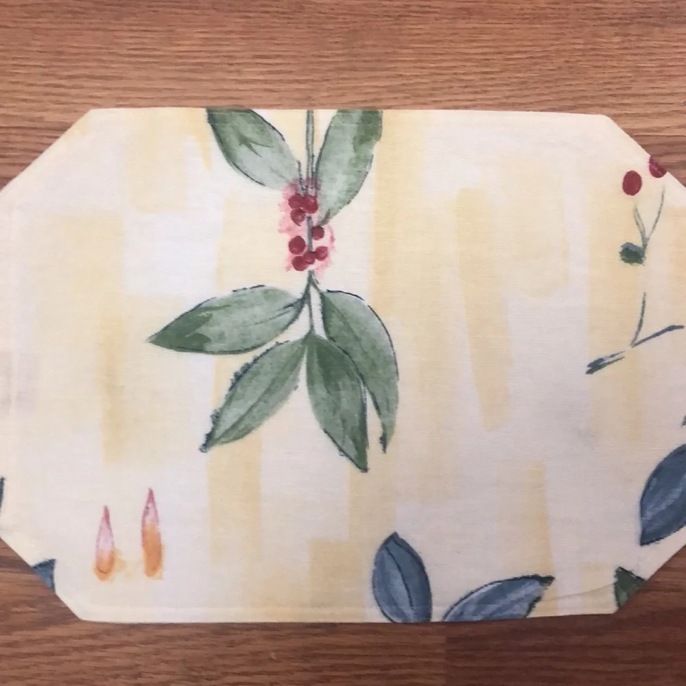 Spring refresh Set of 4 yellow fabric placemats with botanical greenery design